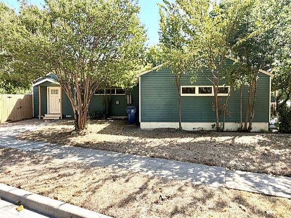 3rd image of 2681 Texas Dr