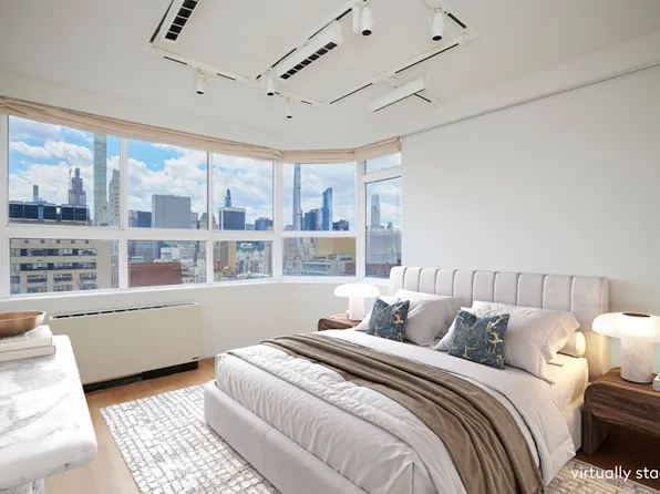 110 East 71st Street image 8 of 14