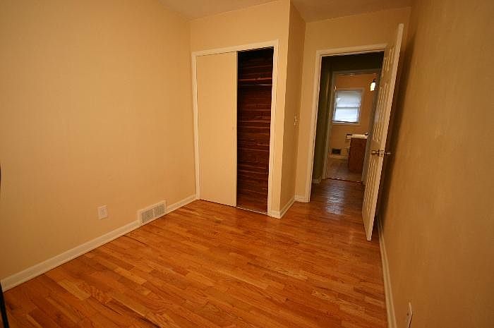 2nd image of 1707 Melcrest St