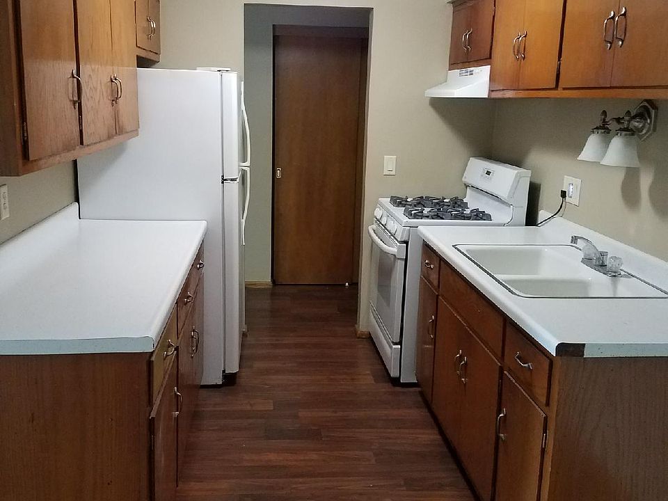 1st image of 422 Estberg Ave