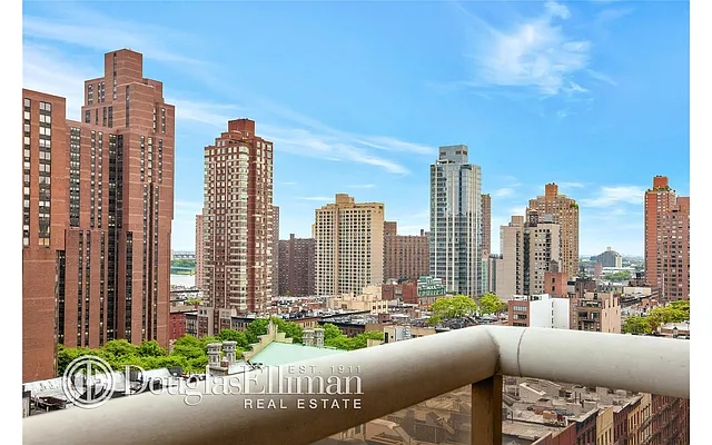 Sold by Douglas Elliman | media 6