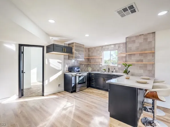 1415 Francis Ave, Las Vegas, NV 89104