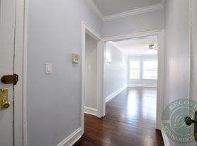 6100-6118 N Winthrop