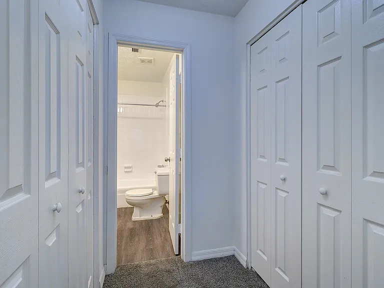 2x2 Main Closets