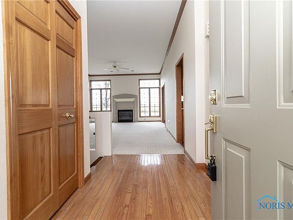 3rd image of 7548 Royal Timbers Ln