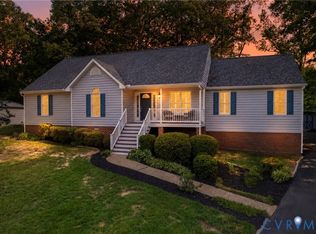 10136 Woodvale Ct, North Chesterfield, VA 23236