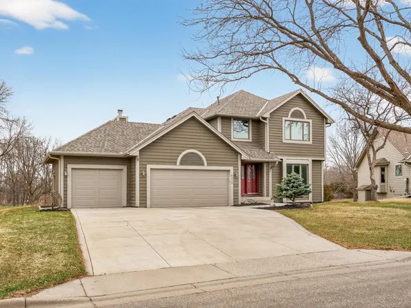 9310 Lakeside Trl, Champlin, MN 55316