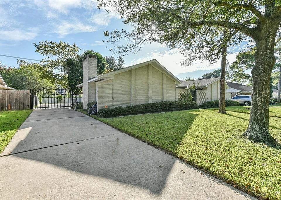 1st image of 9311 Braes Bayou Dr