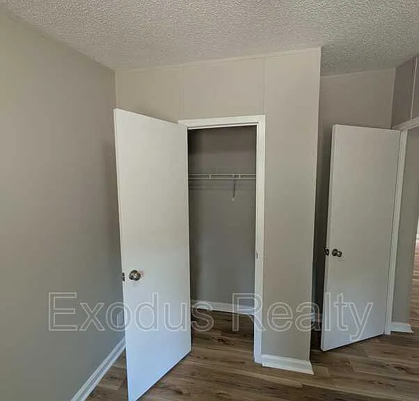 94 Sean Ln — Photo 15