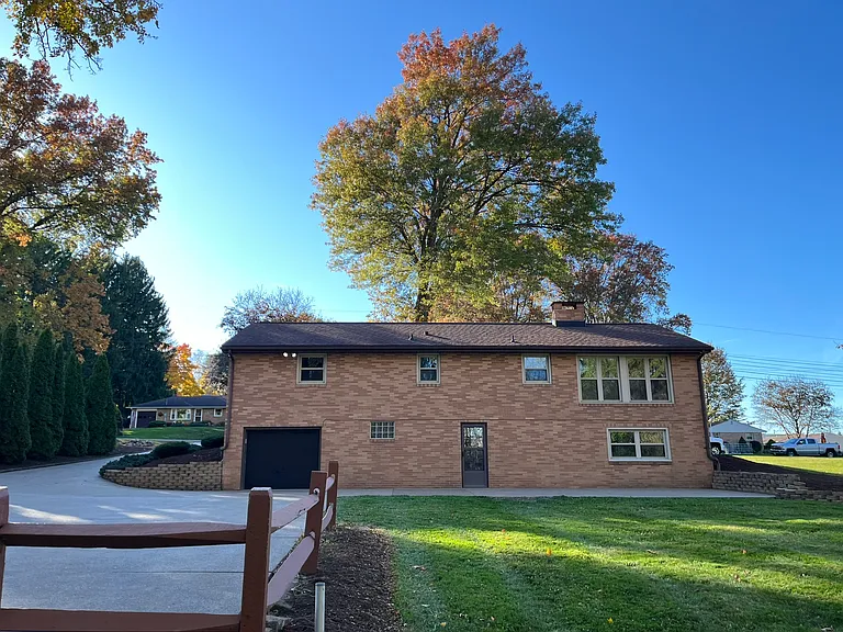 Valley View Dr — Photo 13
