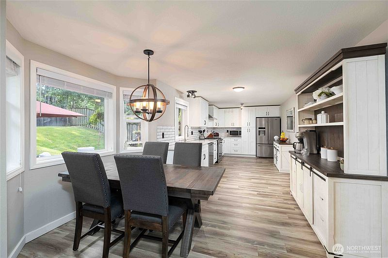 5th image of 1335 McLeod Road