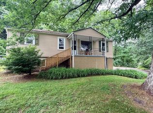 178 Oakdale Ln, Mount Hope, WV 25880