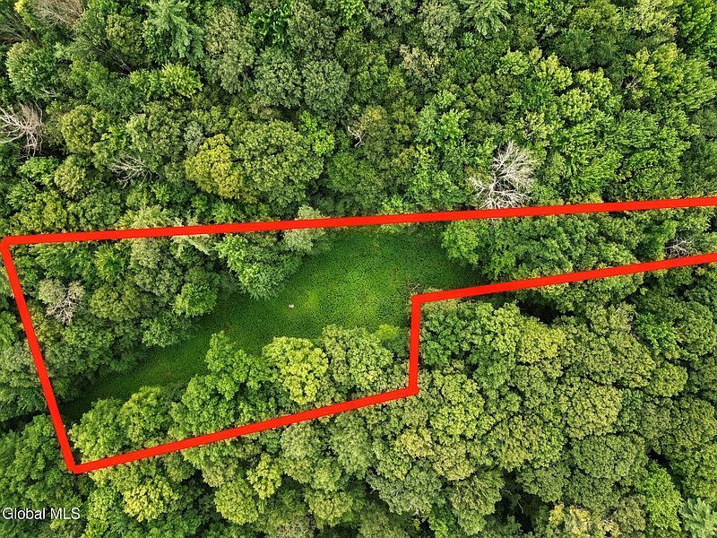 3rd image of 132 Wesskum Woods Road