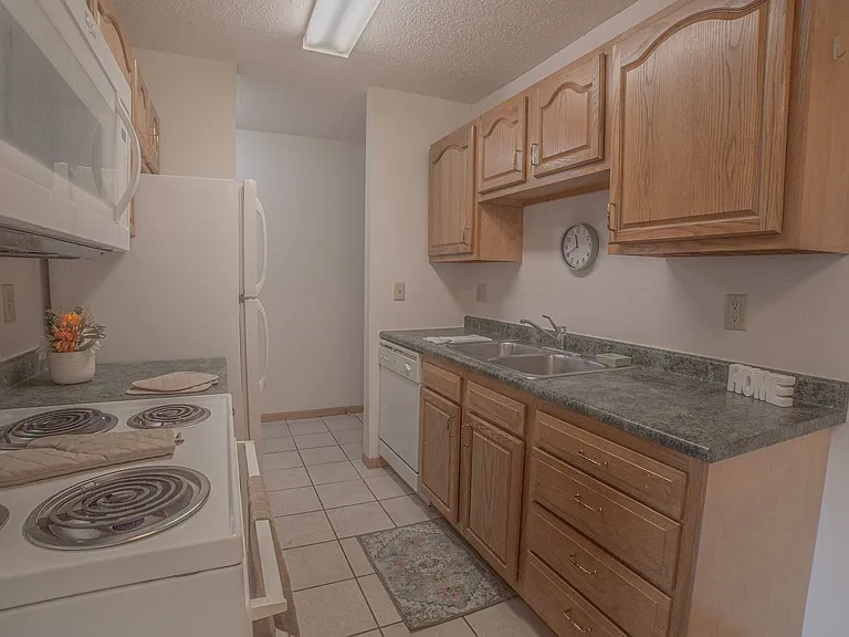 Windwood Estates — Photo 16