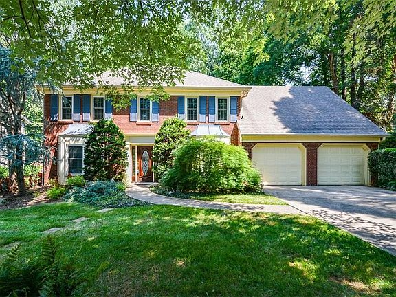 5th image of 4821 Thornwood Dr NW