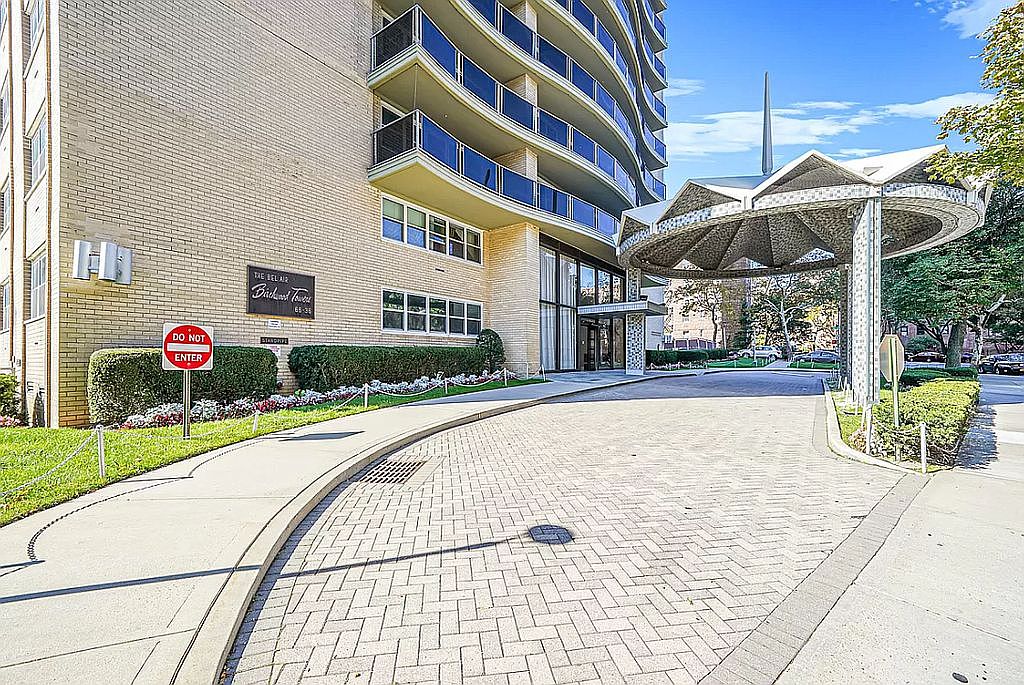 6636 Yellowstone Blvd APT 17B, Forest Hills, NY 11375 | Zillow