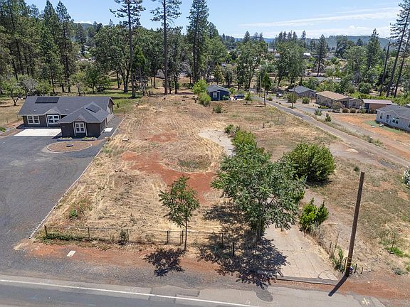 3rd image of 7170 Clark Rd