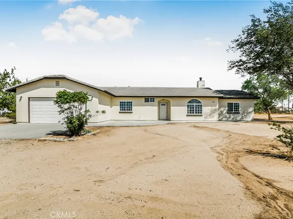 11321 Wolf Dr, Phelan, CA 92371