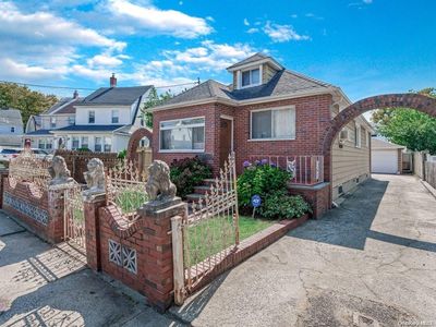 247-20 88th Road, Jamaica, NY, 11426