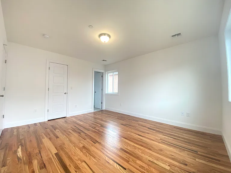 881 Sinclair Ave #2F — Photo 10