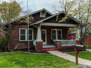 610 Edgewood Ave, Hendersonville, NC 28792