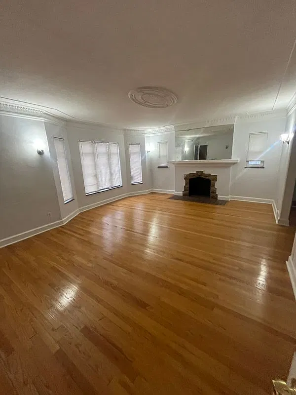 2 bed, 1.5 bath, 1470 sqft, $1,050 — Photo 1