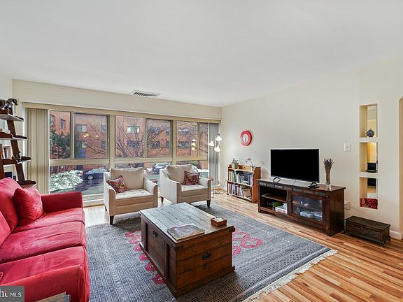 4th image of 4970 Battery Ln APT 208