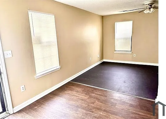 2509 Derbyshire Ave — Photo 7