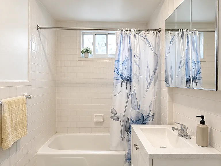 175 Beech St #2 — Photo 15