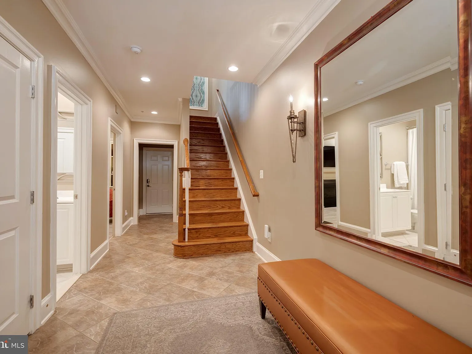5 bed, 4.5 bath, 3512 sqft, $7,000 — Photo 3