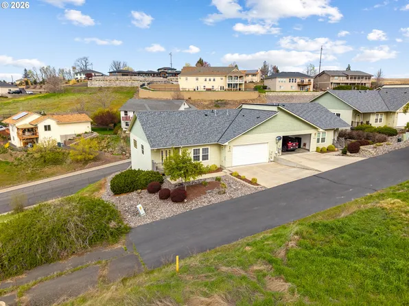 810 N Main St, Pendleton, OR 97801