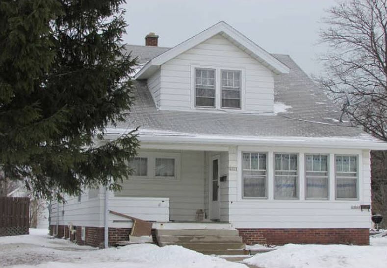 1st image of 2321 S 10th St