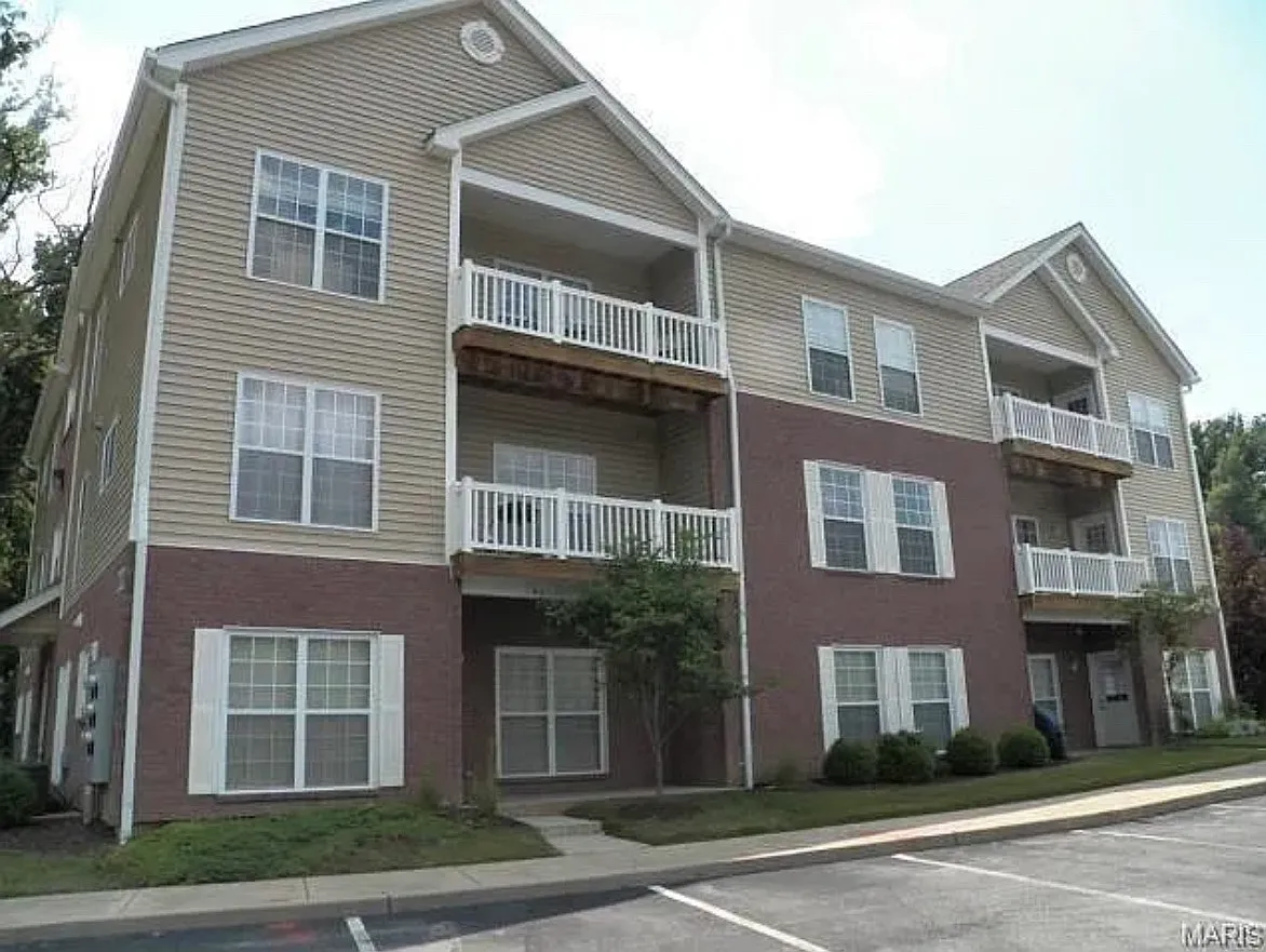 2 bed, $1,700 — Photo 1