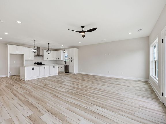 4th image of 500 Krauss Dr