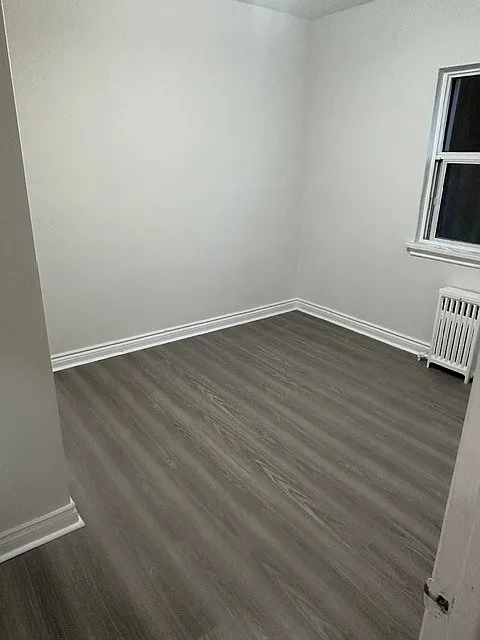 526 Harvie Ave — Photo 3