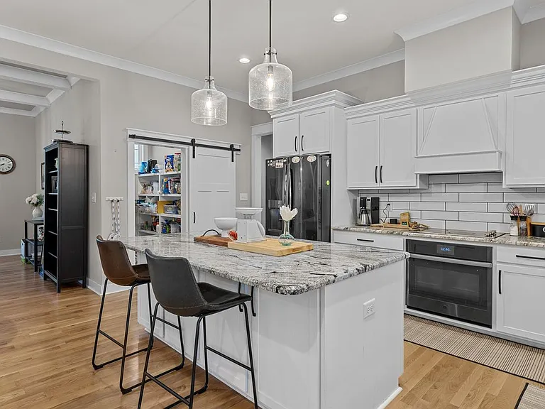 24 Kilbride Dr — Photo 4