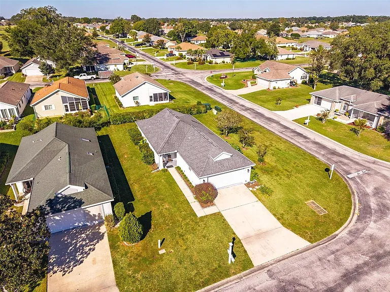 2048 NW 50th Ave — Photo 37