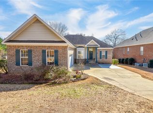 866 Stanton Dr, Auburn, AL 36830