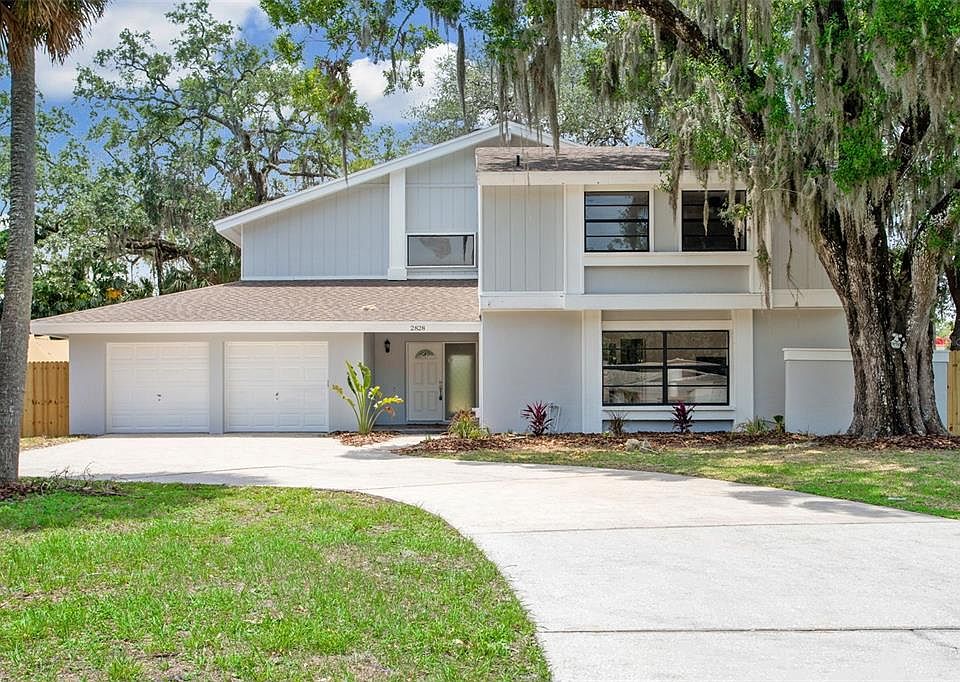 1st image of 2828 Longleaf Ln