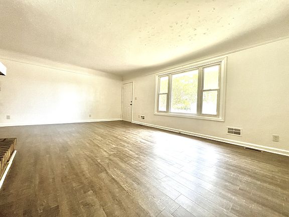 5th image of 7710 Nancy Dr