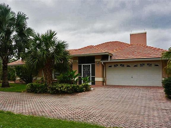 2nd image of 24885 Segovia Ct
