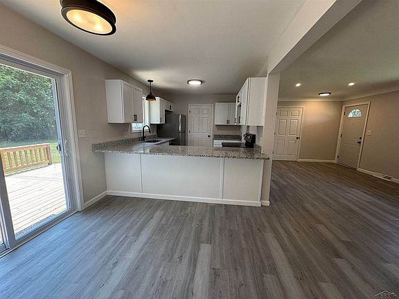 5th image of 5535 Fort Rd
