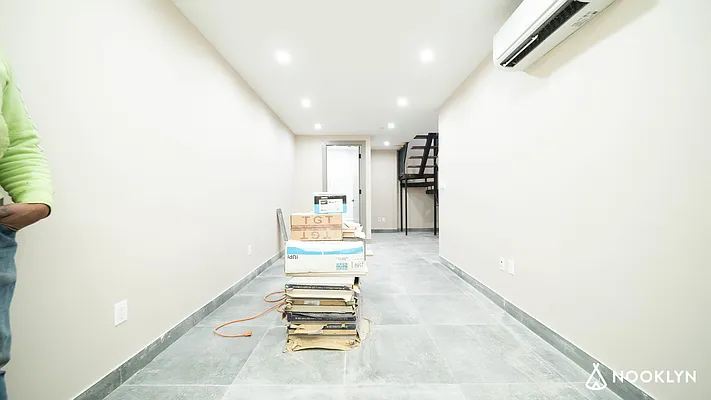 Rented by Nooklyn NYC LLC | media 22