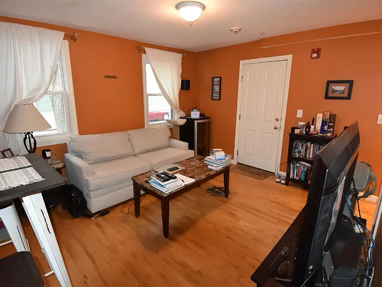 241 Hurley St #1 — Photo 9
