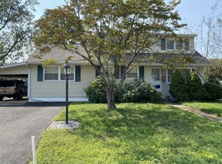 114 Hoover Dr, Brick, NJ 08724