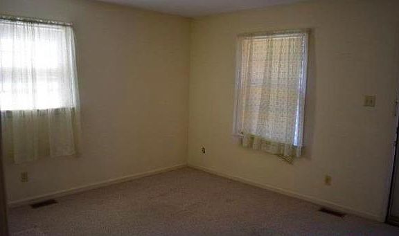 4th image of 1680 W Lakewood Dr #1