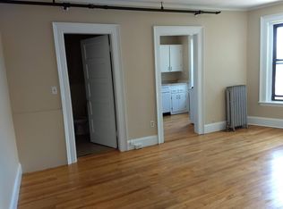 94 Park Ave APT 16, Portland, ME 04101