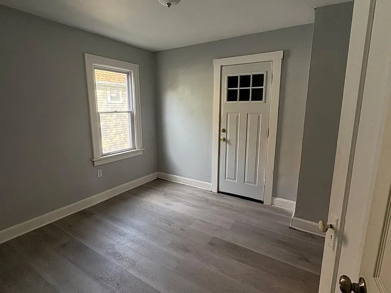 4621 Denmark Ave — Photo 13