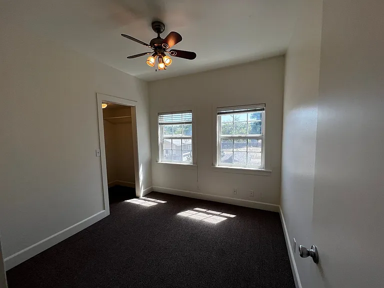 1430 Pine St — Photo 23