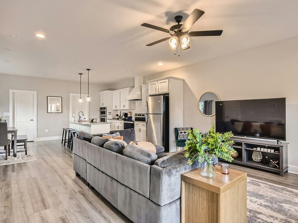 Fully Furnished Shared Space